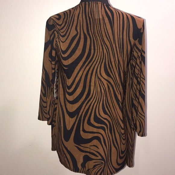 Nwt Black and Brown Blouse with Necklace - Picture 3 of 3